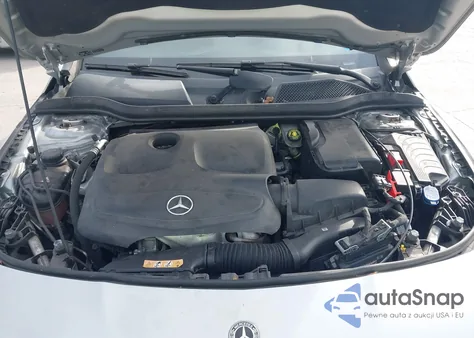 2018 Mercedes-Benz Cla 250 z USA, uszkodzony, nr VIN WDDSJ4EB8JN648977